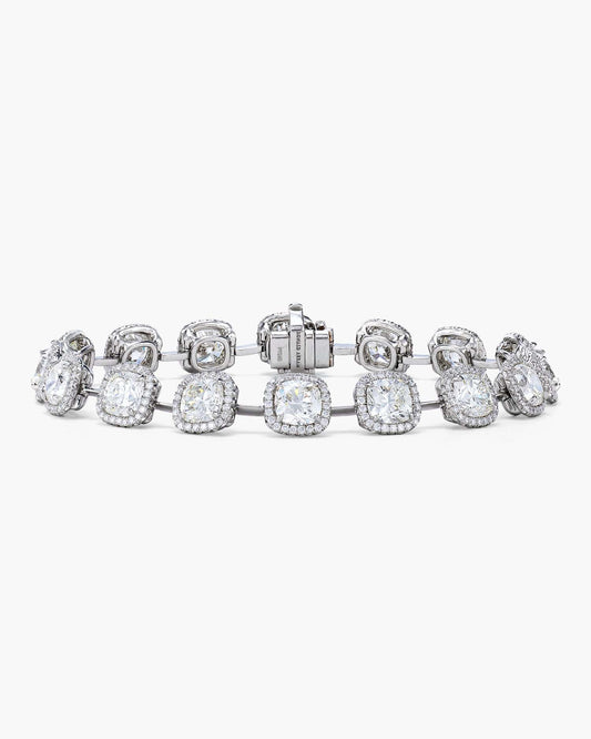 Cushion Cut and Round Brilliant Cut Diamond Bracelet (0.70 carat)