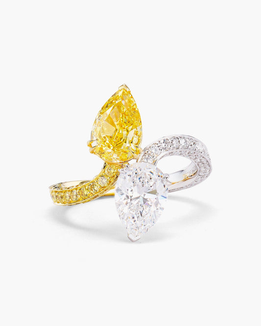 Pear Shape Yellow and White Diamond Toi-et-Moi Ring