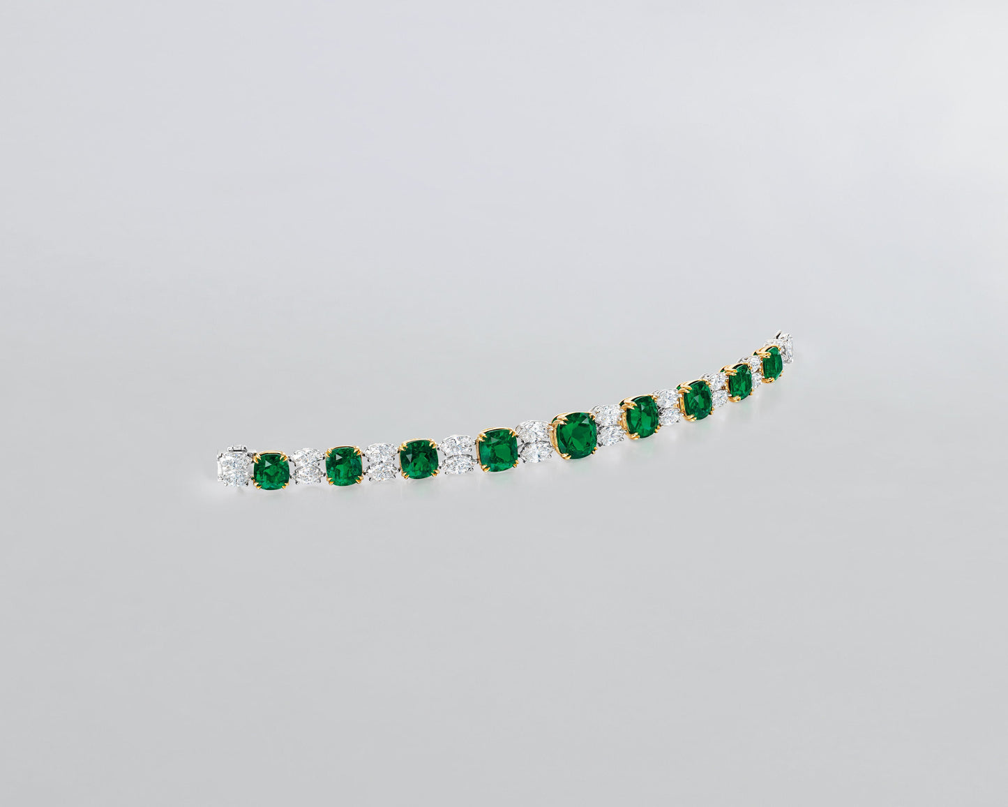 Cushion Cut Colombian Emerald and Diamond Bracelet