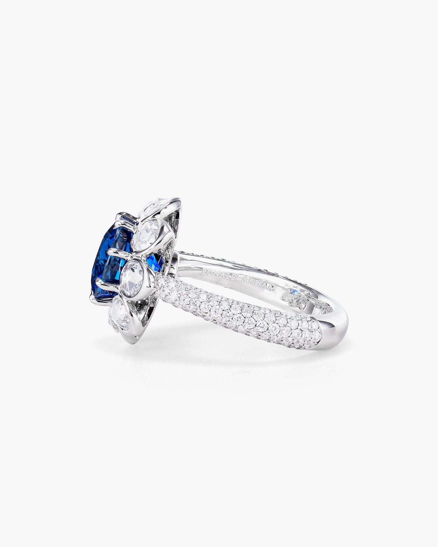 4.00 carat Round Cut Ceylon Sapphire and Diamond Ring