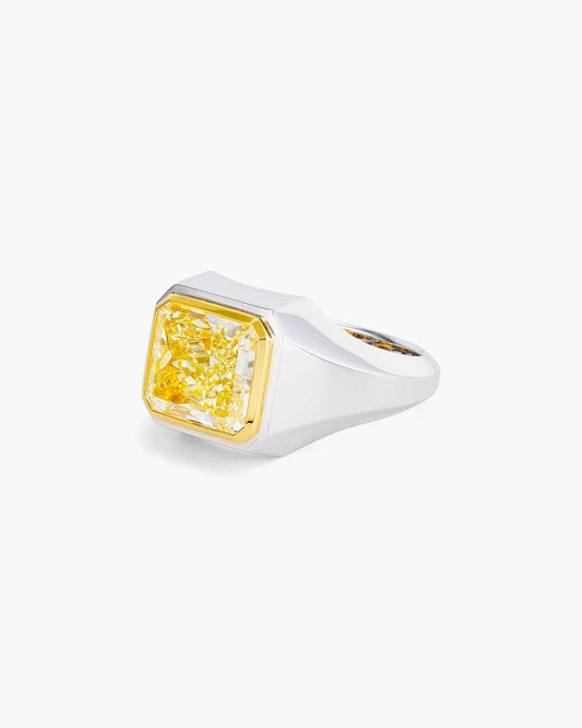 2.61 carat Radiant Cut Yellow Diamond Ring