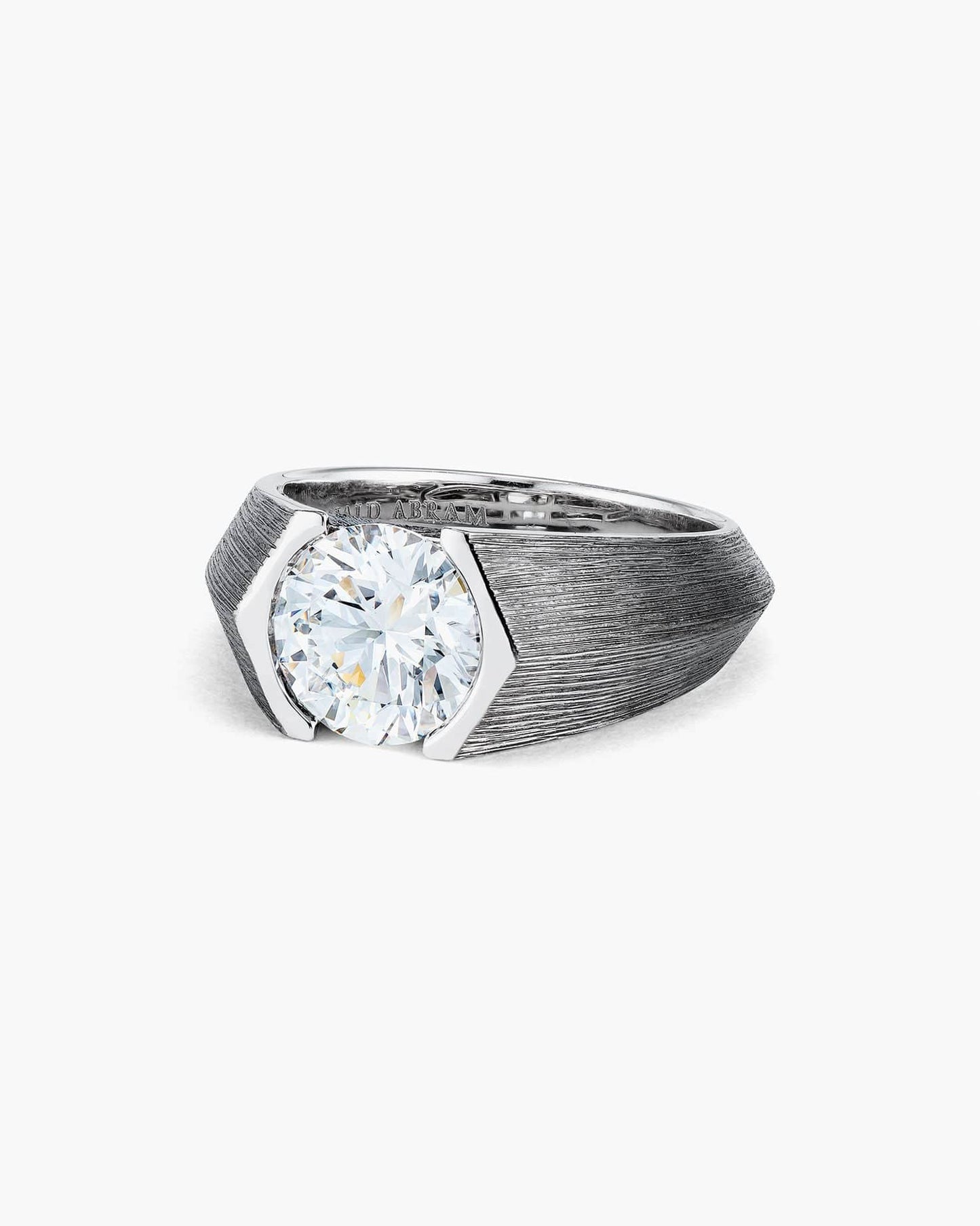 2.02 carat Round Diamond Ring