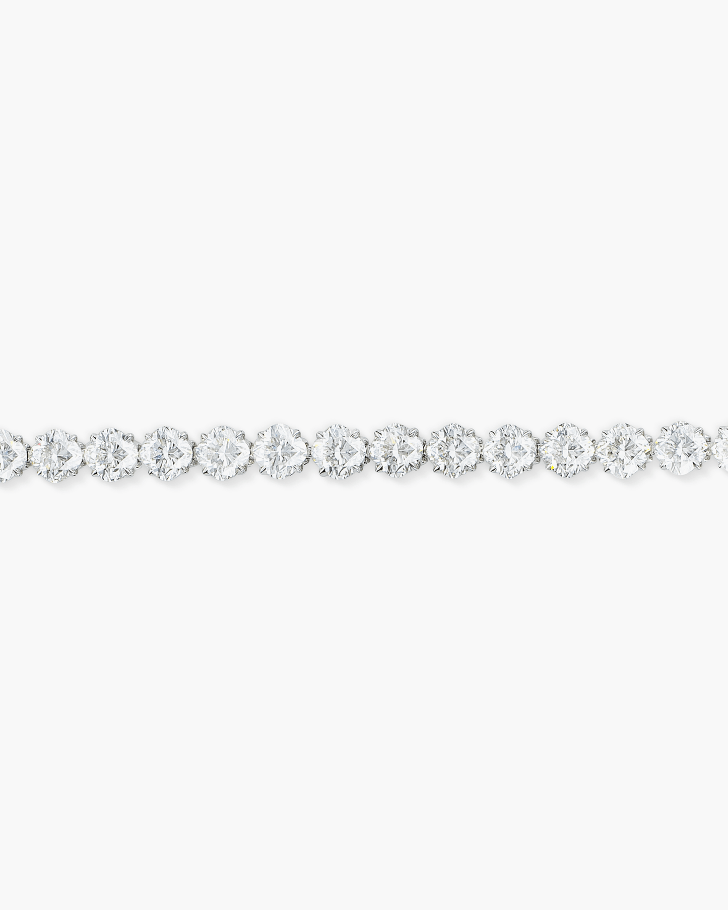 11.86 carat Cushion Cut Diamond Bracelet (0.30 carat)